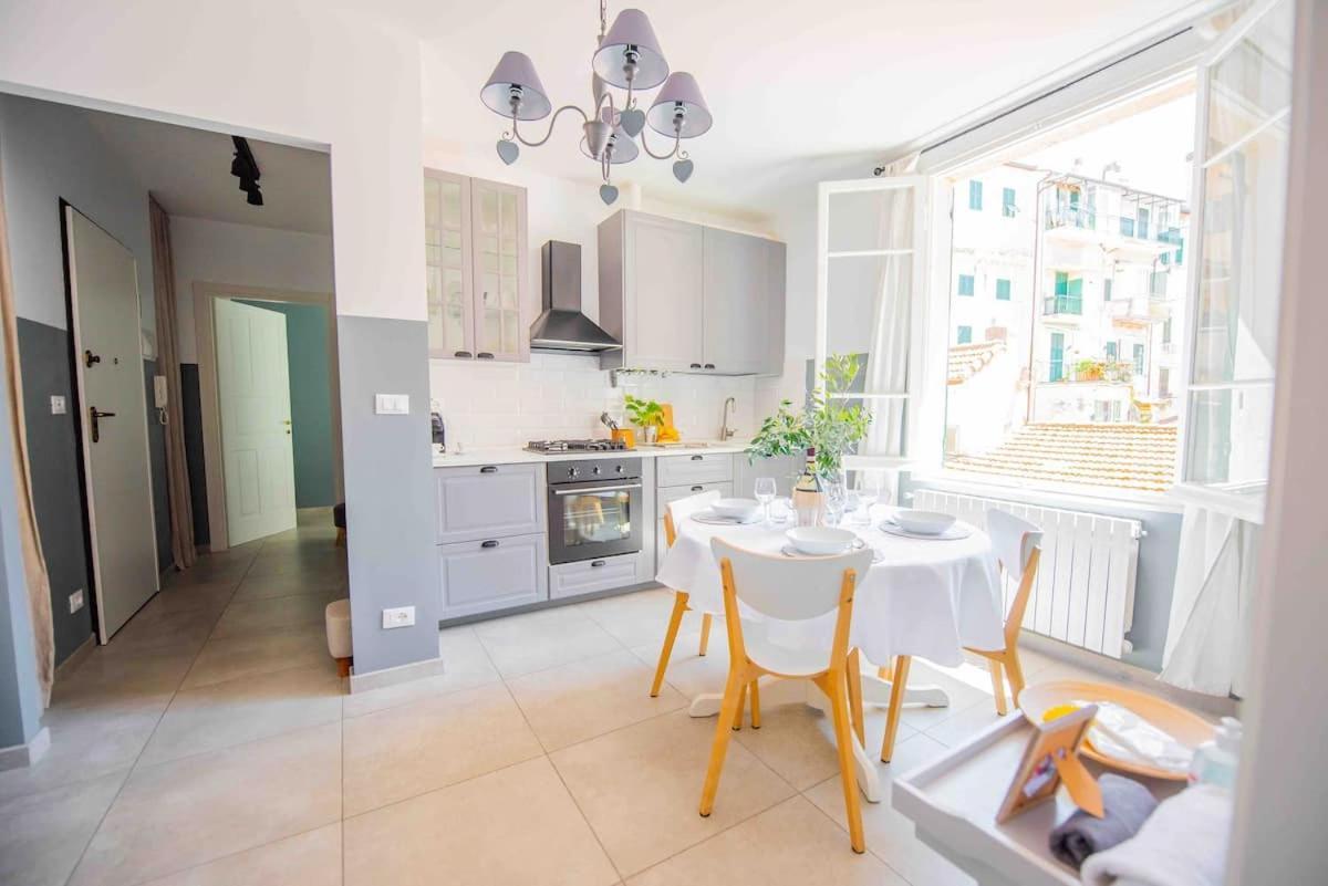 Beach Apartment In The Center Sanremo Luaran gambar